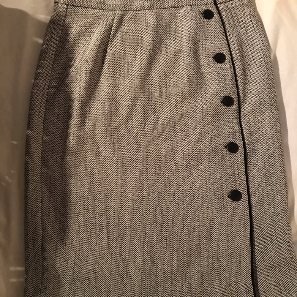Women’s skirt
